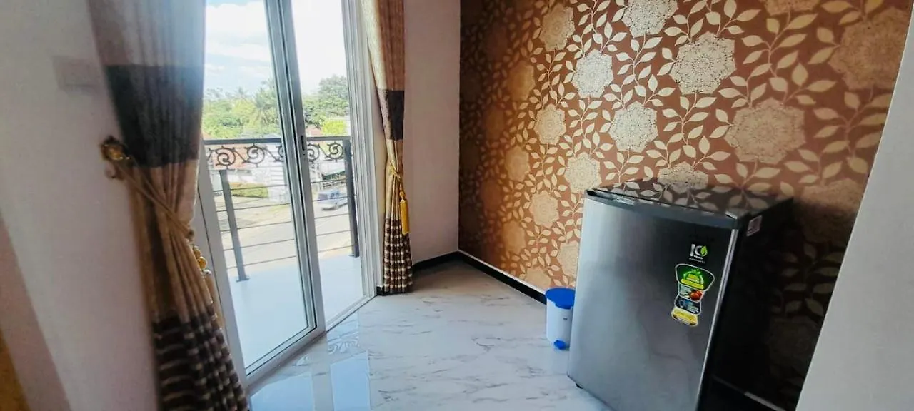 Ivory Laze Hotel Negombo