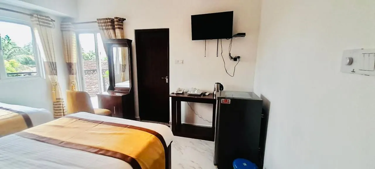 Ivory Laze Hotel Negombo 0*,