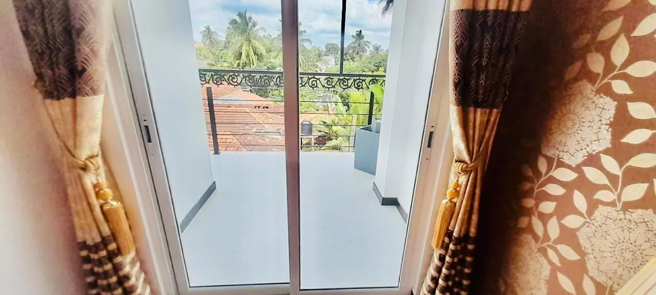 Ivory Laze Hotel Negombo 0*,  Sri Lanka